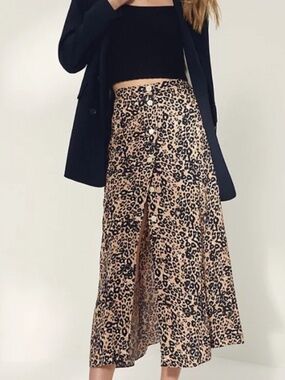 Wilfred Aritzia Amelie Leopard Print A-line Midi Button From Skirt Size 2